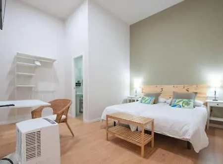 Triana 103 & Гостевой дом