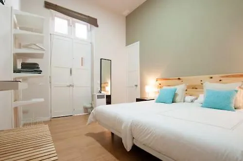 Vendégház Triana 103 & 3*