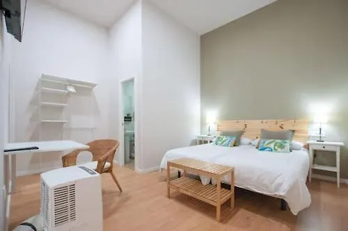 Triana 103 & Vendégház