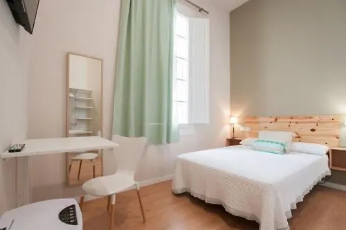 Triana 103 & Vendégház 3*