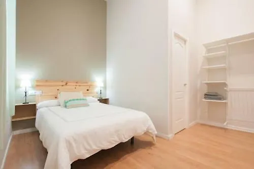 Triana 103 & Vendégház